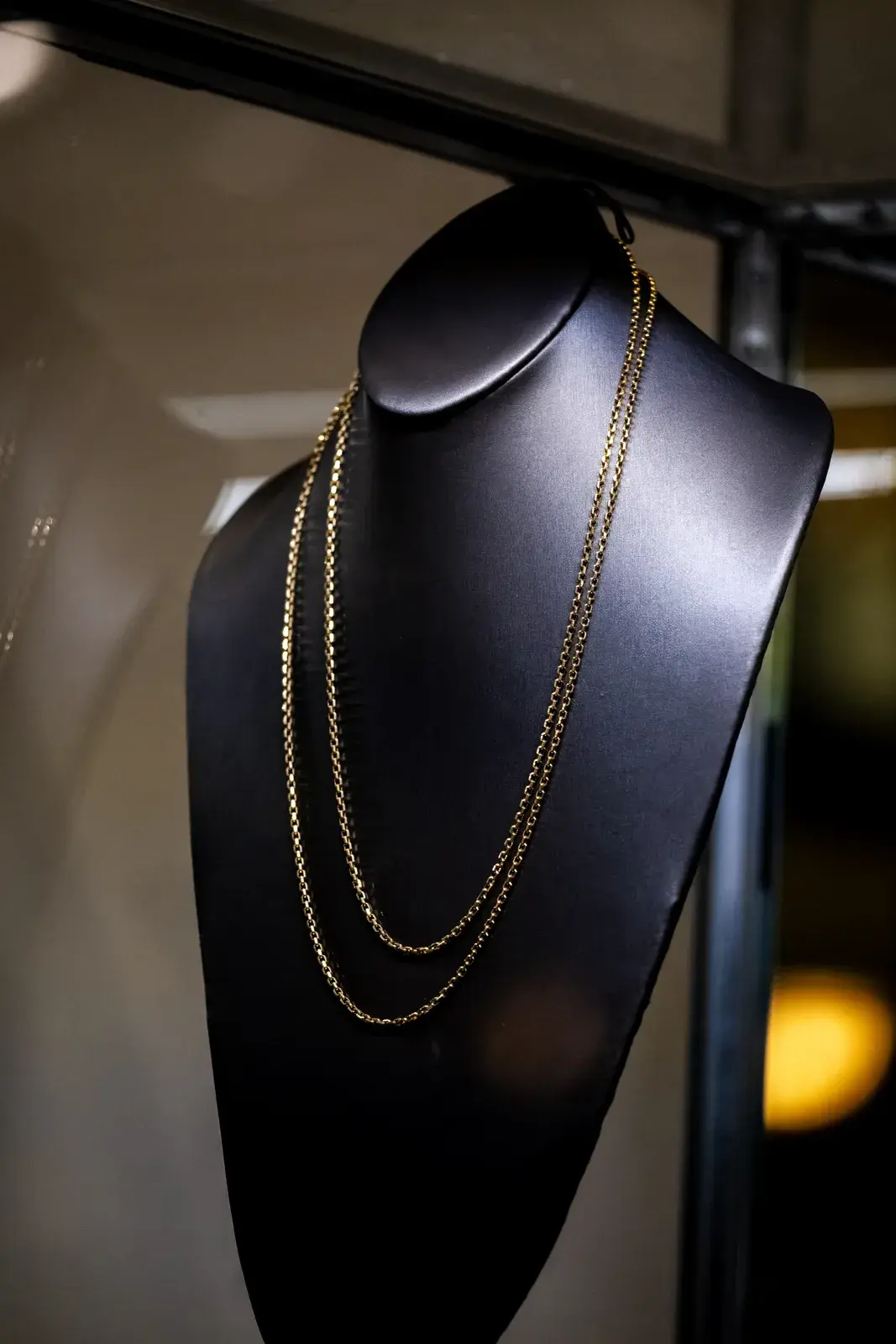 Classic gold rope chains